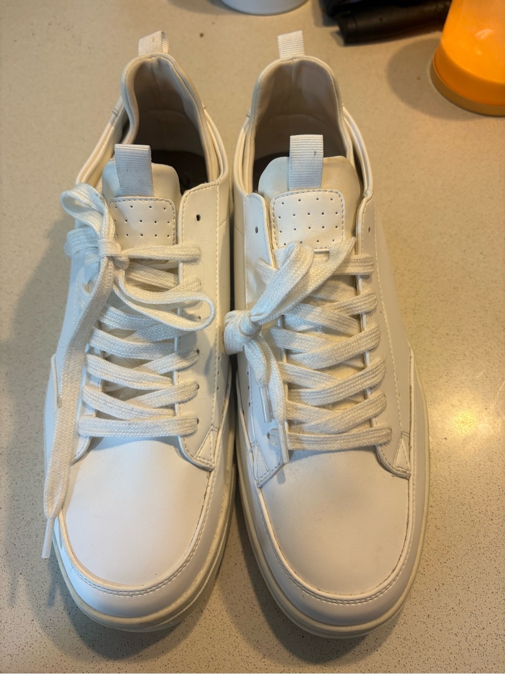 Men's White Low-Top Casual Lace-Up Sneakers